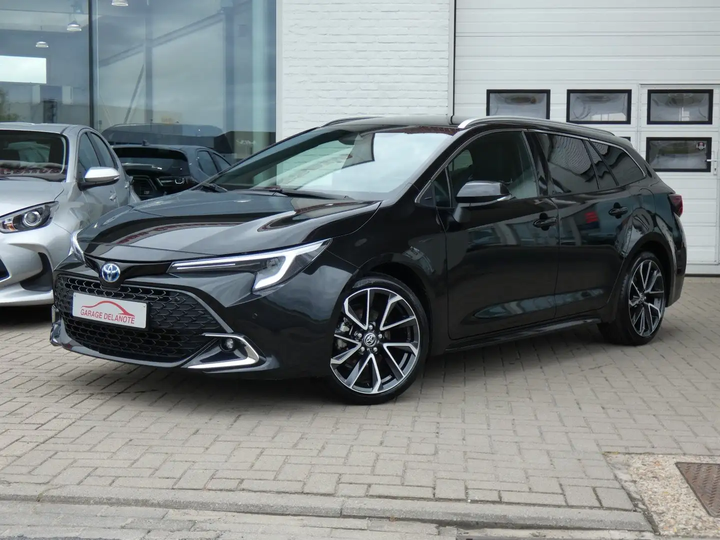 Toyota Corolla 1.8 Hybrid Premium 140pk FACELIFT +Head-up display Noir - 1