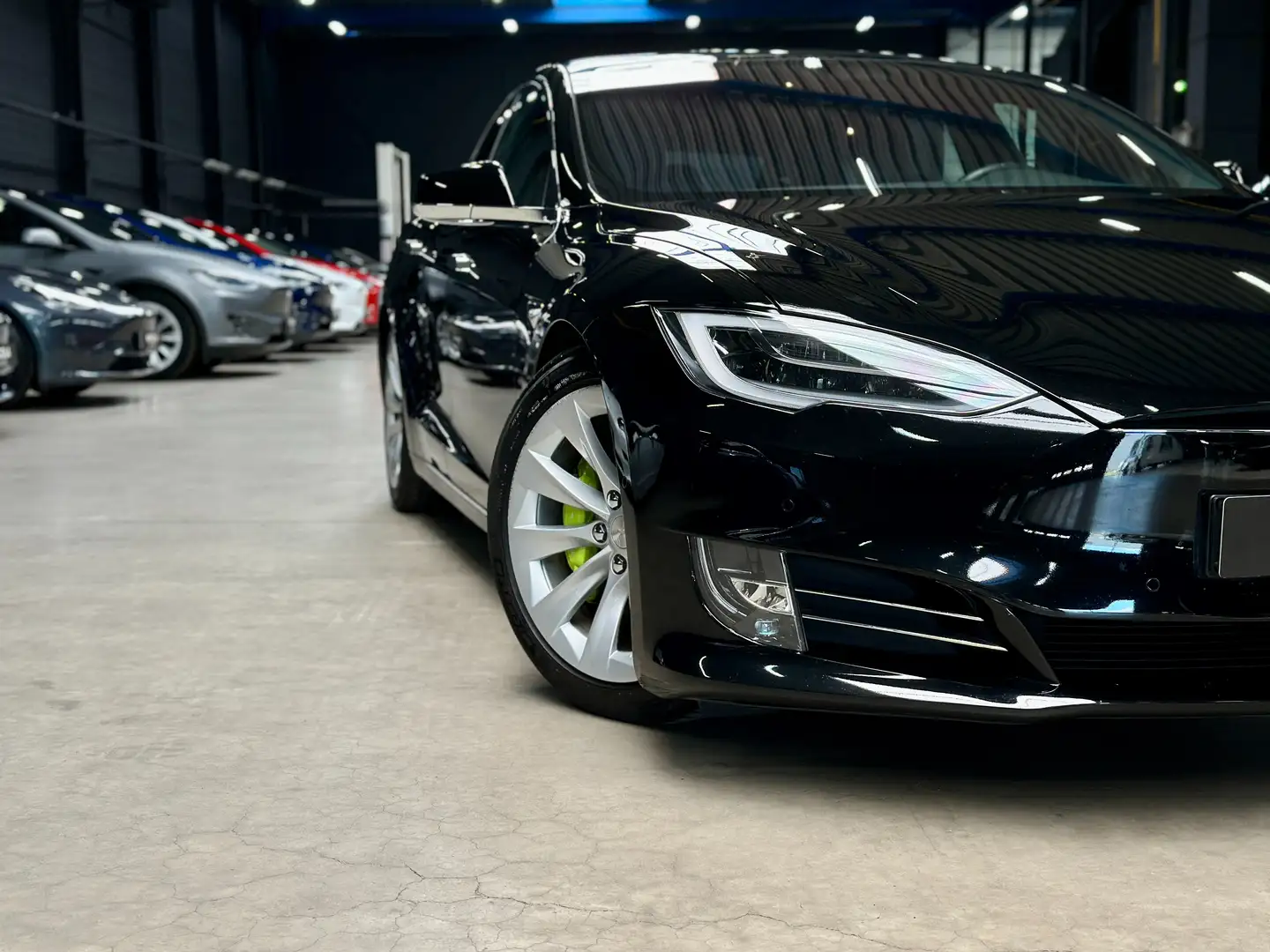 Tesla Model S Long range - RAVEN - LOW MILEAGE - GREEN BRAKES Noir - 2