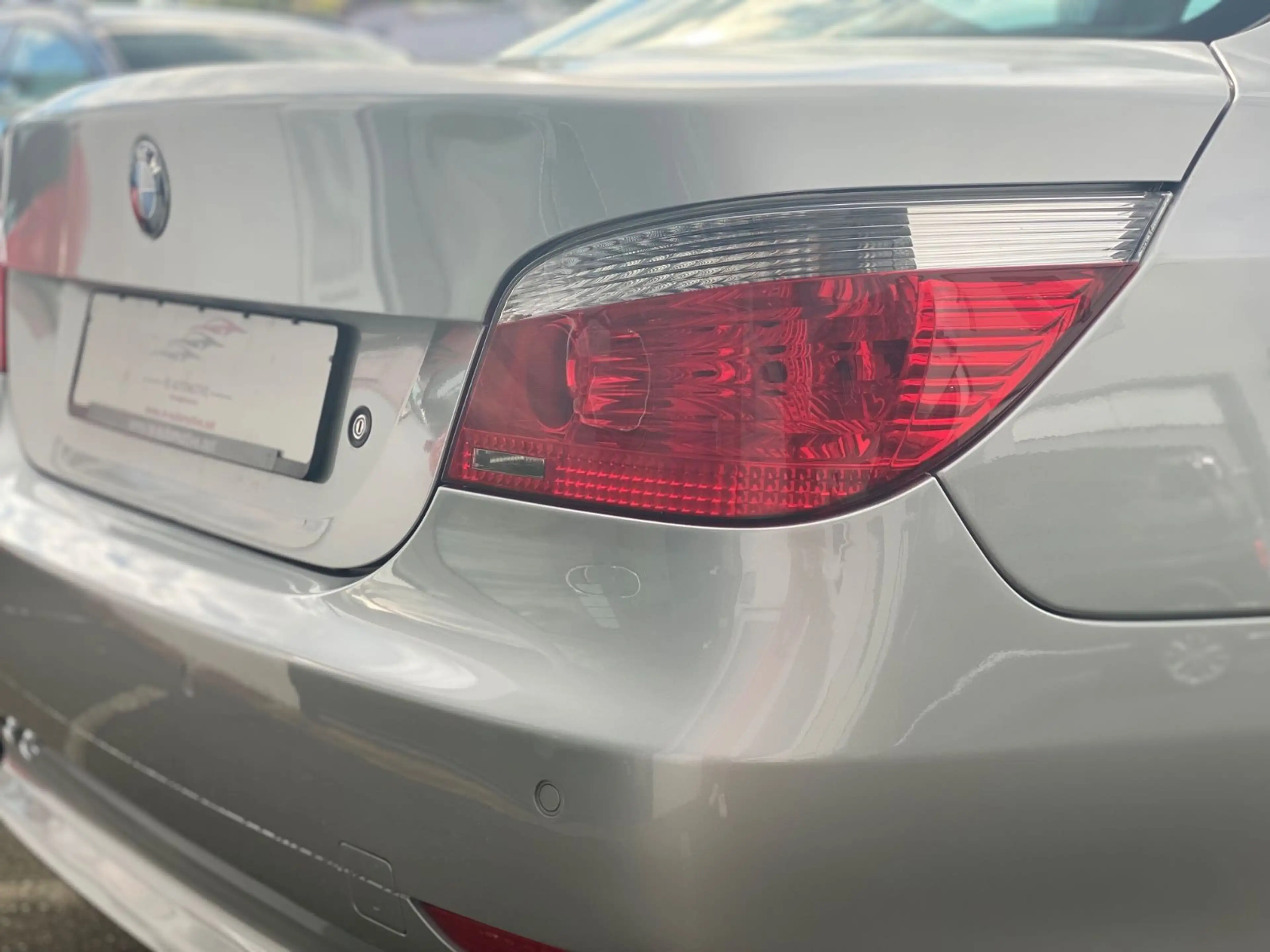 BMW 523 i Lim. 6-Zyl. Autom.*2.Hd*Leder*Xenon*Shzg* — photo 7