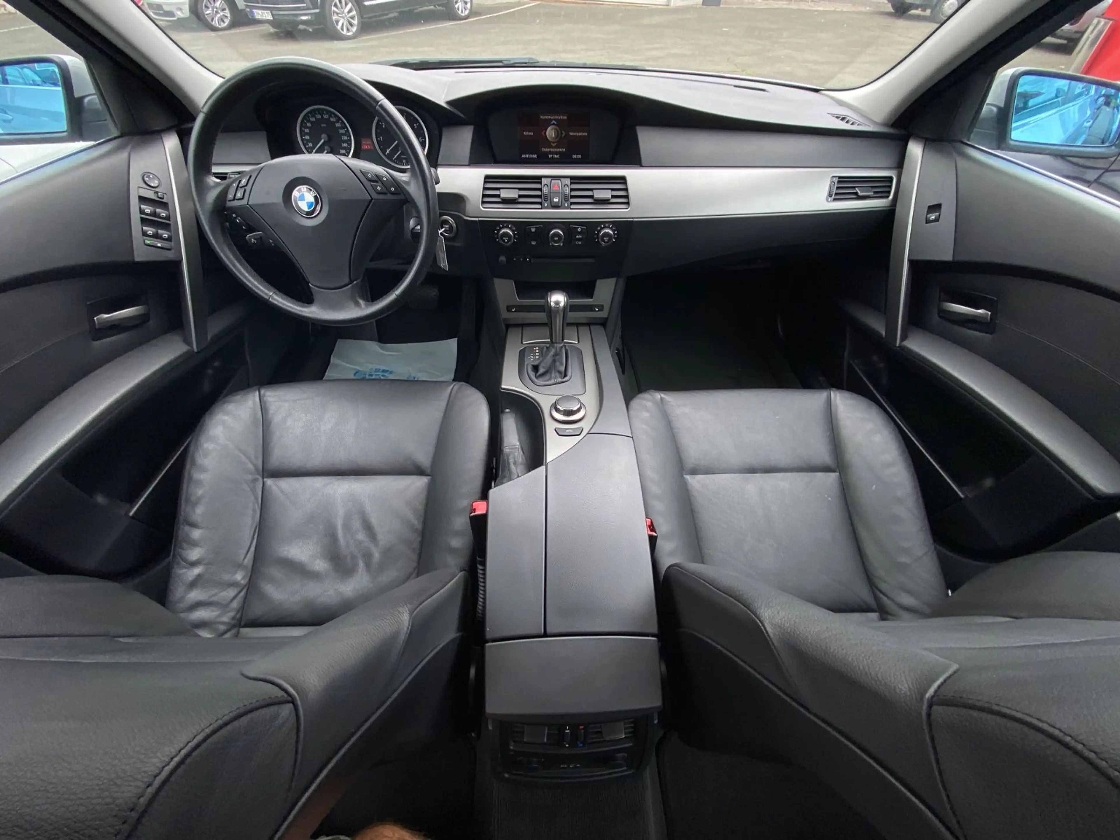 BMW 523 i Lim. 6-Zyl. Autom.*2.Hd*Leder*Xenon*Shzg* — photo 11