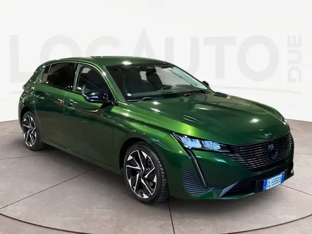 Peugeot 308 view 3