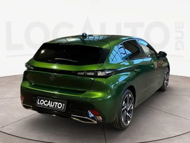 Peugeot 308 view 4