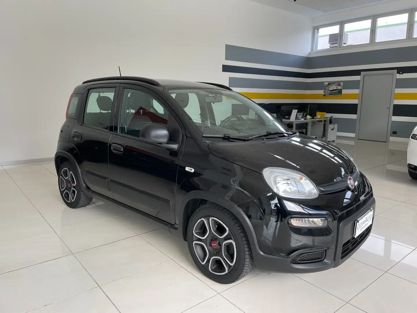 Fiat Panda 1.0 firefly hybrid City Life Prezzo promo Finanz. Negro - 1
