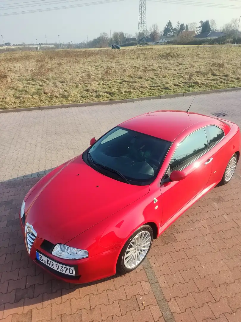 Alfa Romeo GT Bertone 2.0 JTS Distinctive Rojo - 2