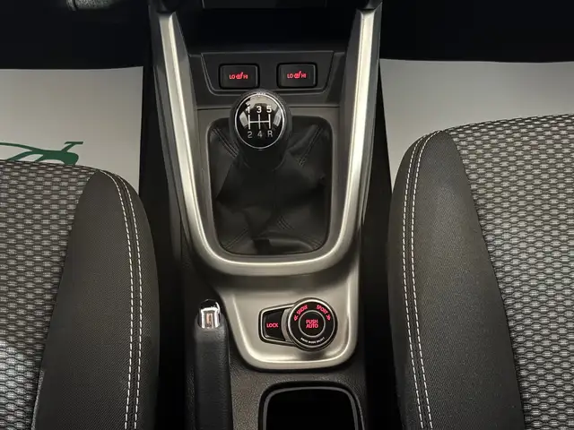 Suzuki Vitara view 17