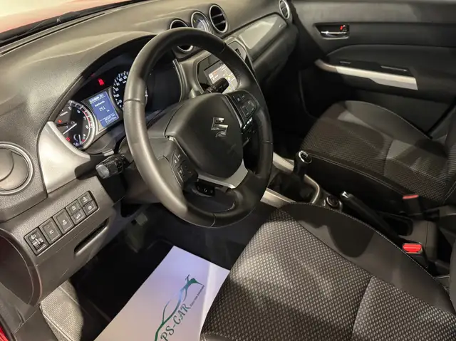Suzuki Vitara view 14