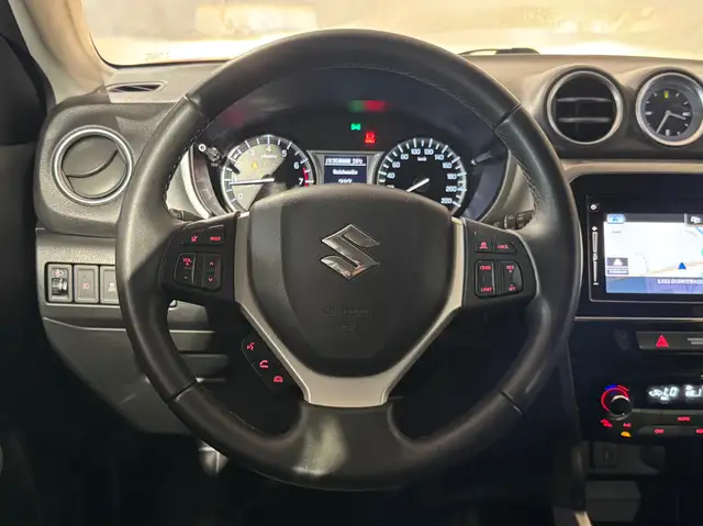 Suzuki Vitara view 24