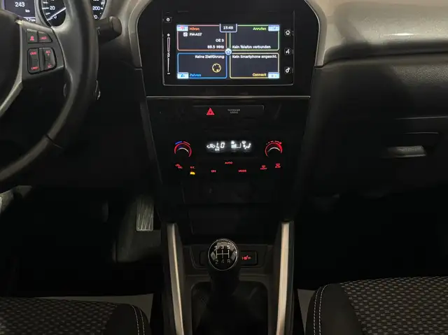 Suzuki Vitara view 18