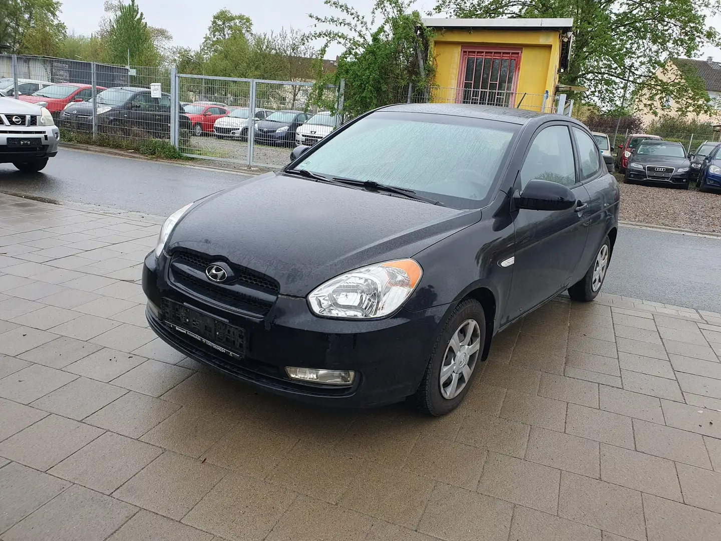 Hyundai ACCENT GL Negru - 1