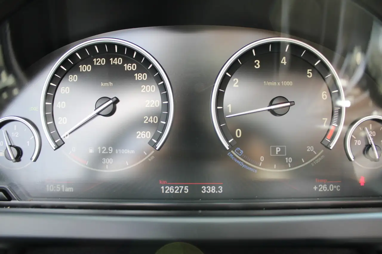 BMW 6 Series снимка BMW 6 Series