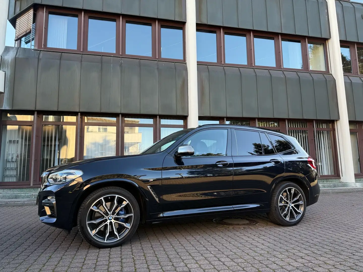 BMW X3 M 40 d Schwarz - 2