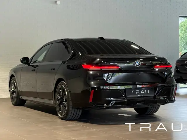 BMW M view 4