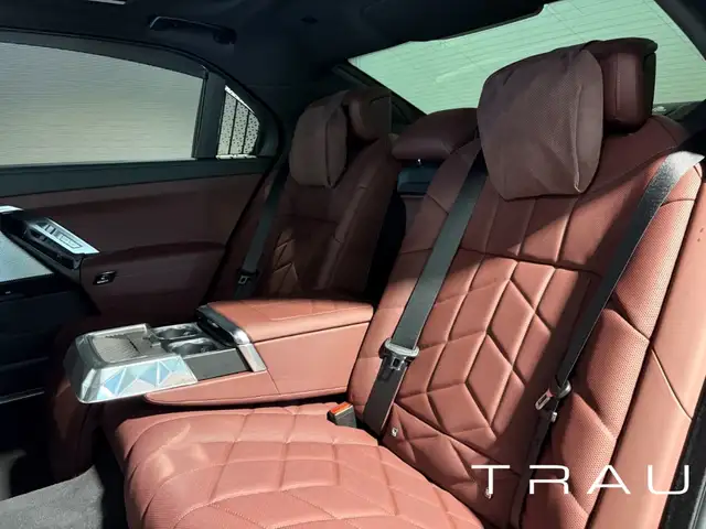 BMW M view 14