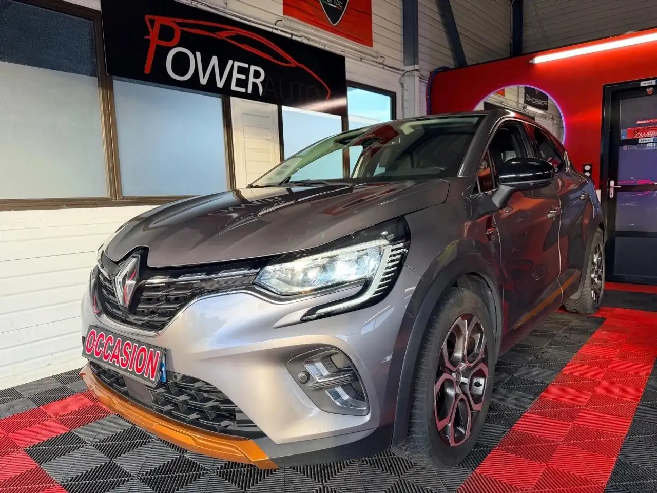 Renault Captur 1.5 BLUEDCI 115 INTENS EDC BVA