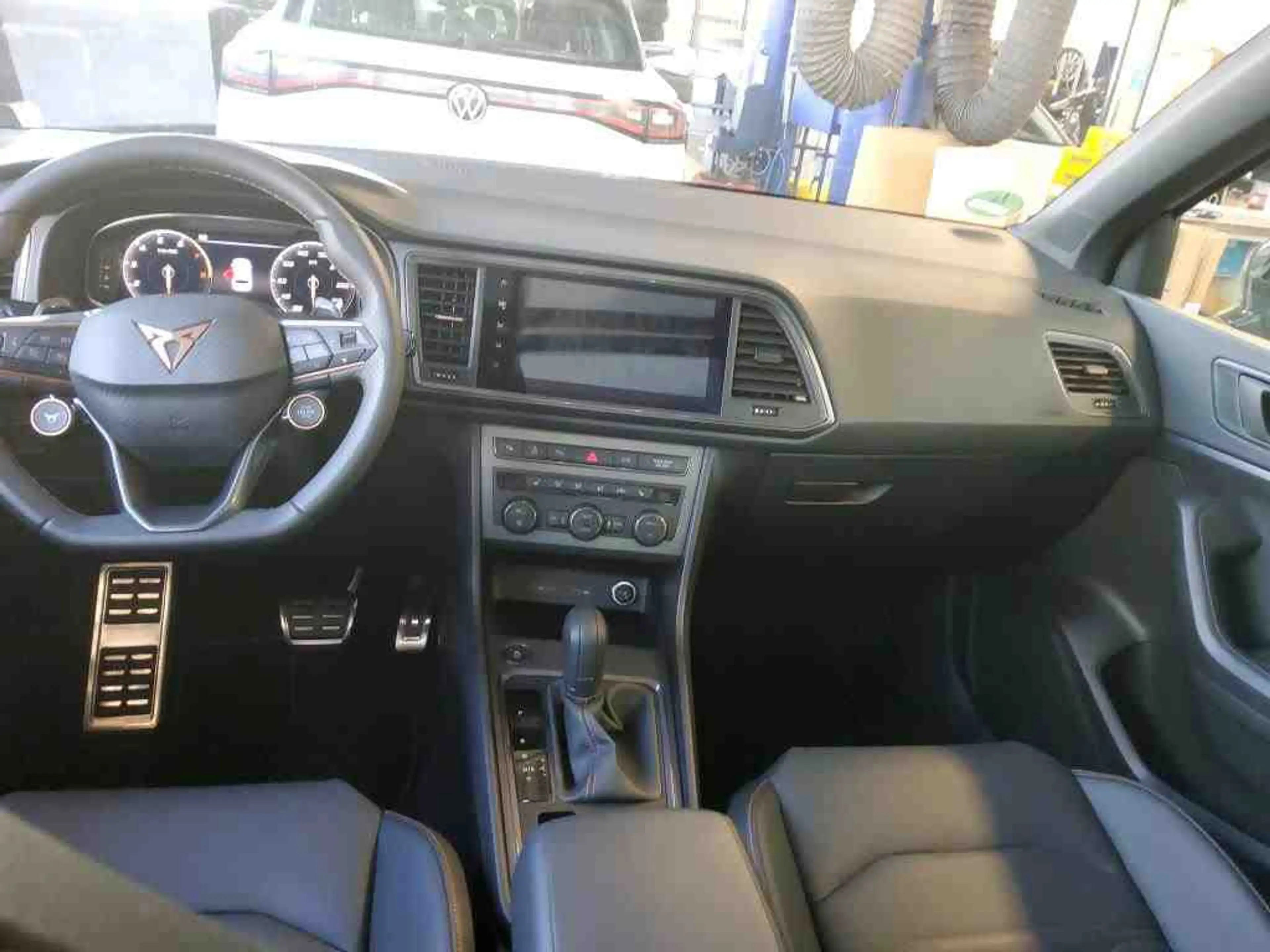 CUPRA Ateca VZ 2.0 TSI Pano Memory ACC Navi Sitzh Pano — photo 6