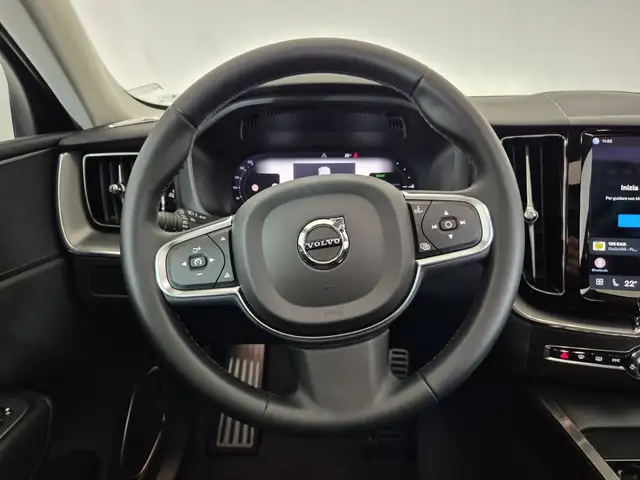 Volvo XC60 view 9