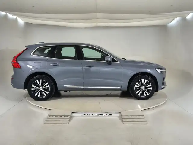 Volvo XC60 view 5