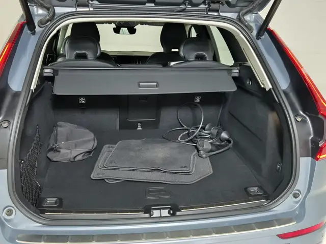 Volvo XC60 view 13