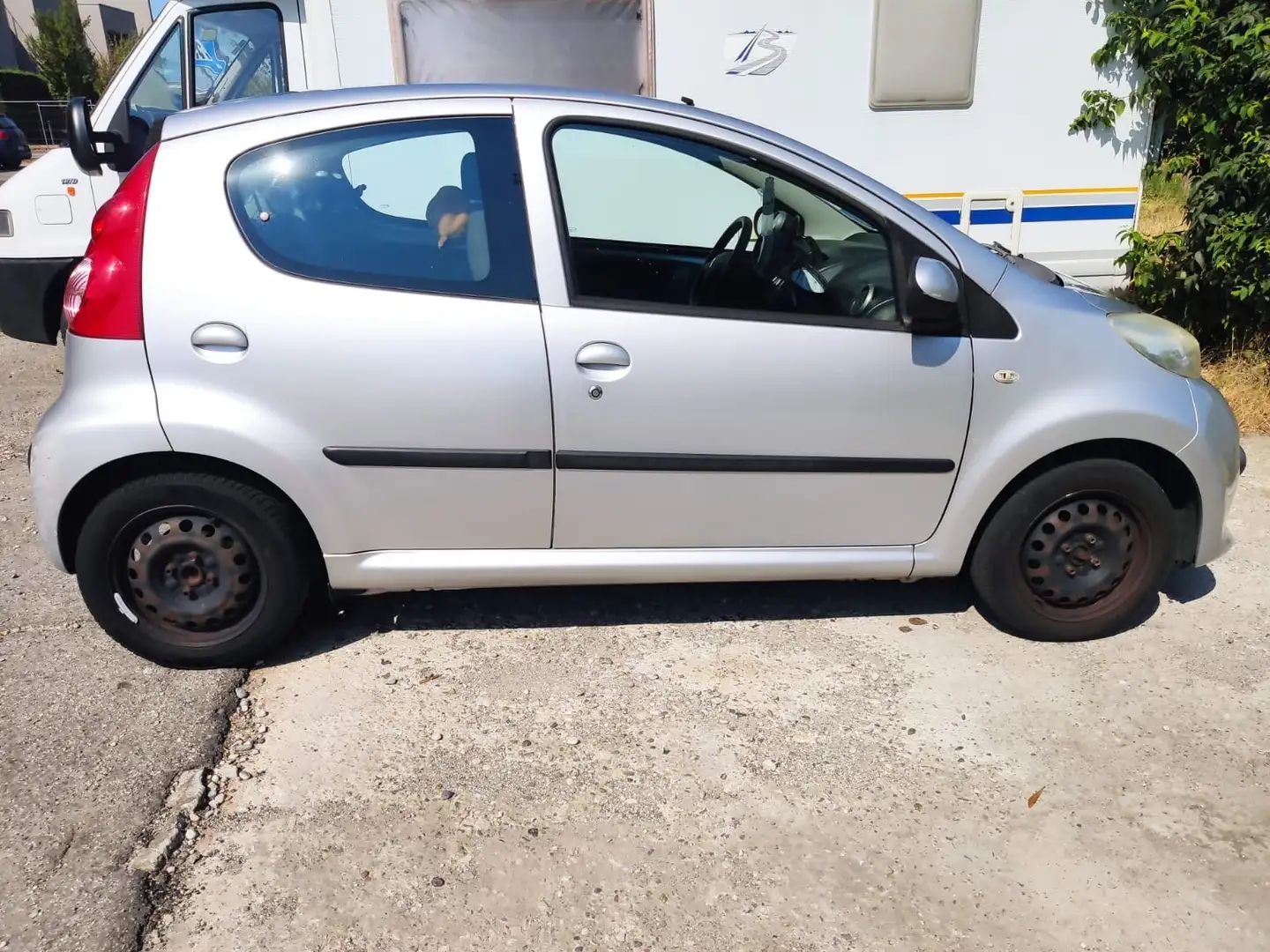Peugeot 107 5p 1.0 12v Plaisir - 1