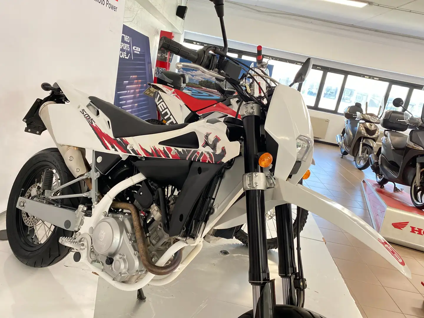 Husqvarna SMS 4 125 Bianco - 2