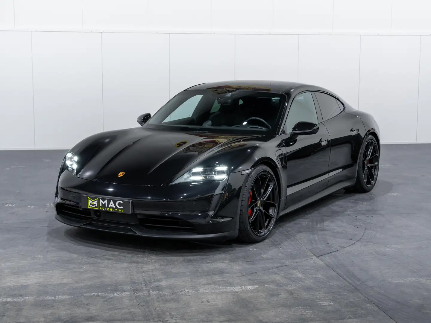 Porsche Taycan 4S Sedan Perf Batt+/Achteras/Pas Displ/Sportstoel Noir - 2