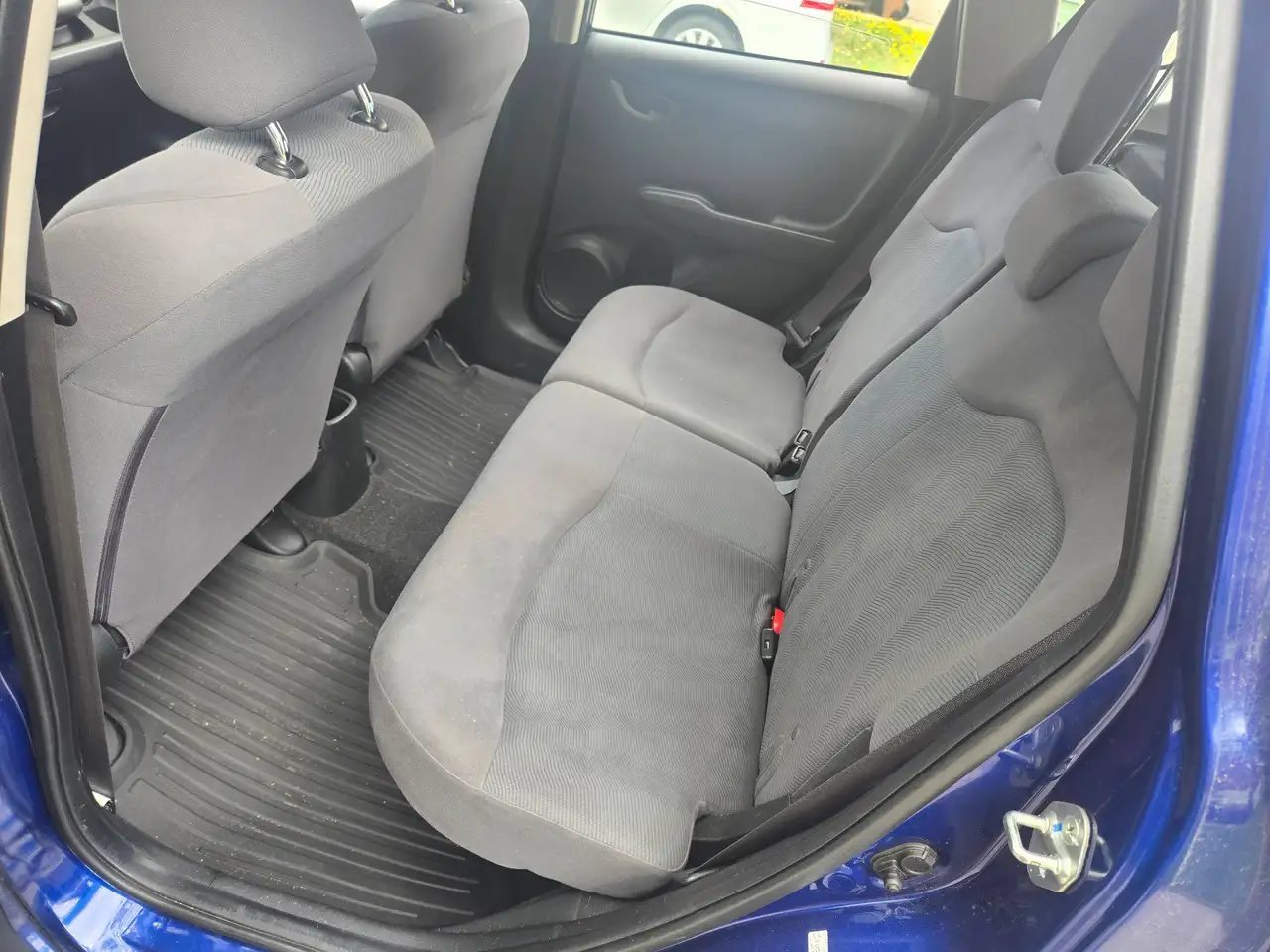 Honda Fit снимка Honda Fit