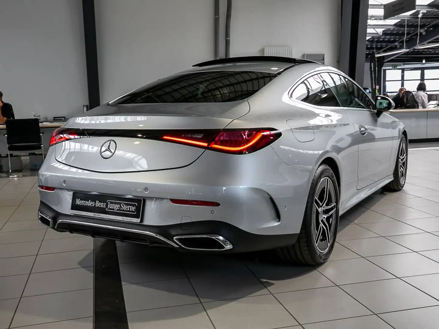 Mercedes-Benz CLE 200 AMG Advanced PANORAMA BURMESTER MEMORY Argent - 2