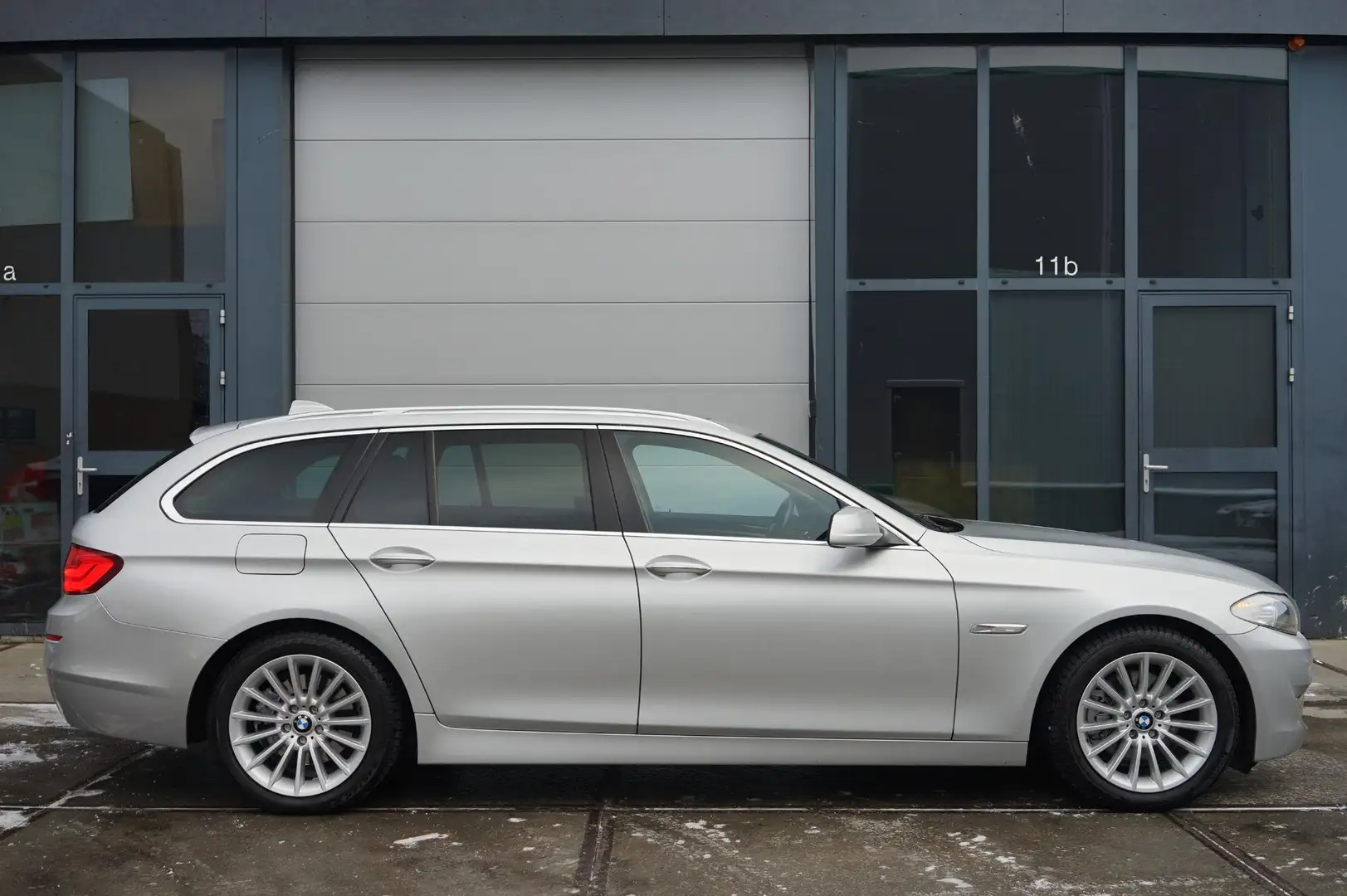 BMW 523 5-serie Touring 523i High Executive Silber - 2