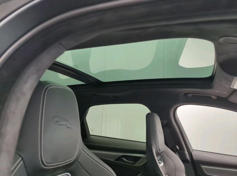 Jaguar F-Pace 2.0 P400e PHEV AWD. R-Dynamic HSE / Panoramadak / — photo 6