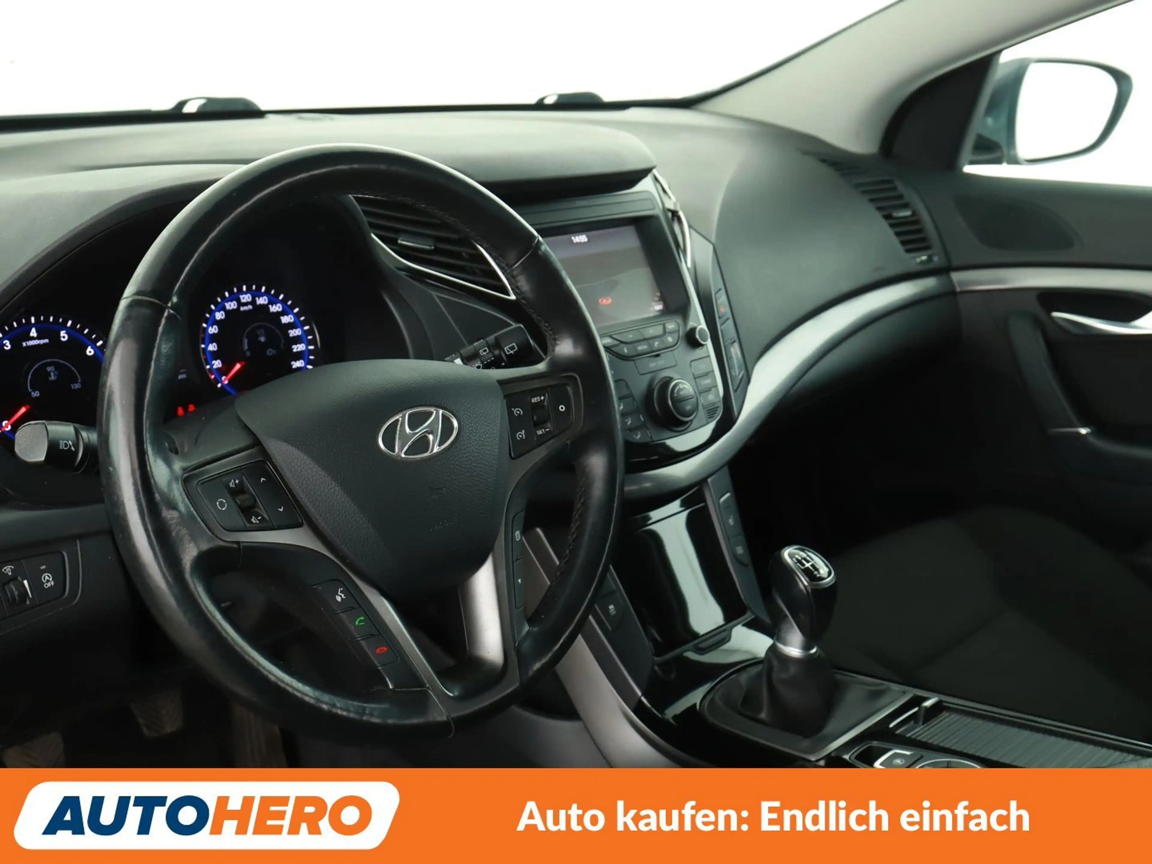 Hyundai i40 1.6 Trend Blue*NAVI*TEMPO*CAM*PDC*SHZ*KLIMA* — photo 11