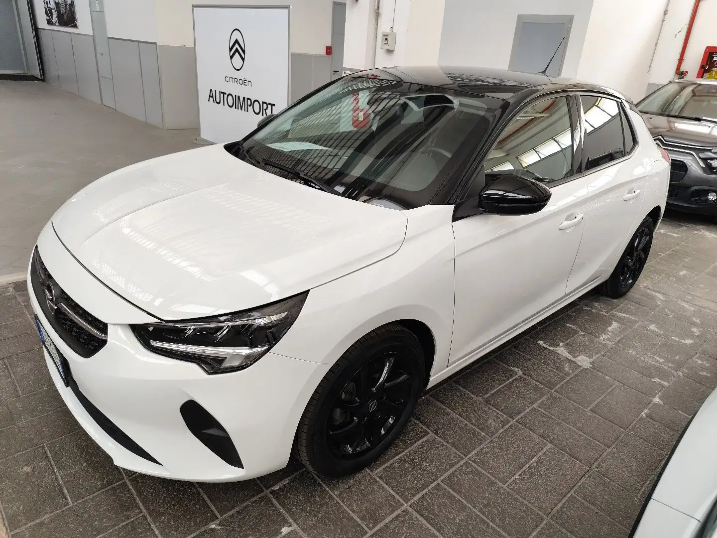 Opel Corsa 1.2 100 CV DESIGN & TECH Bianco - 2