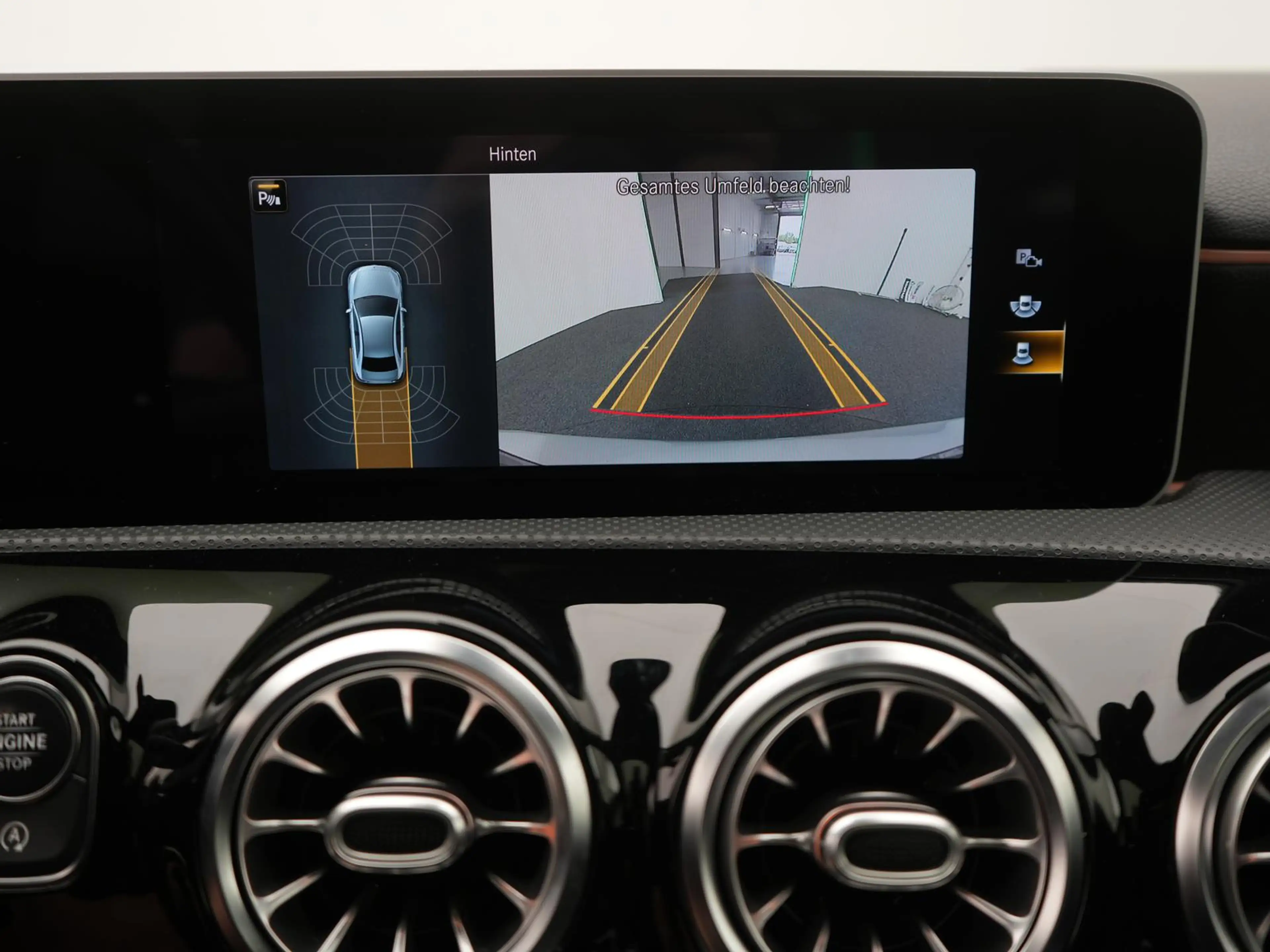 Mercedes-Benz A 180 d Limousine AMG-Line,MULTIBEAM,PANO,MEMORY — photo 15