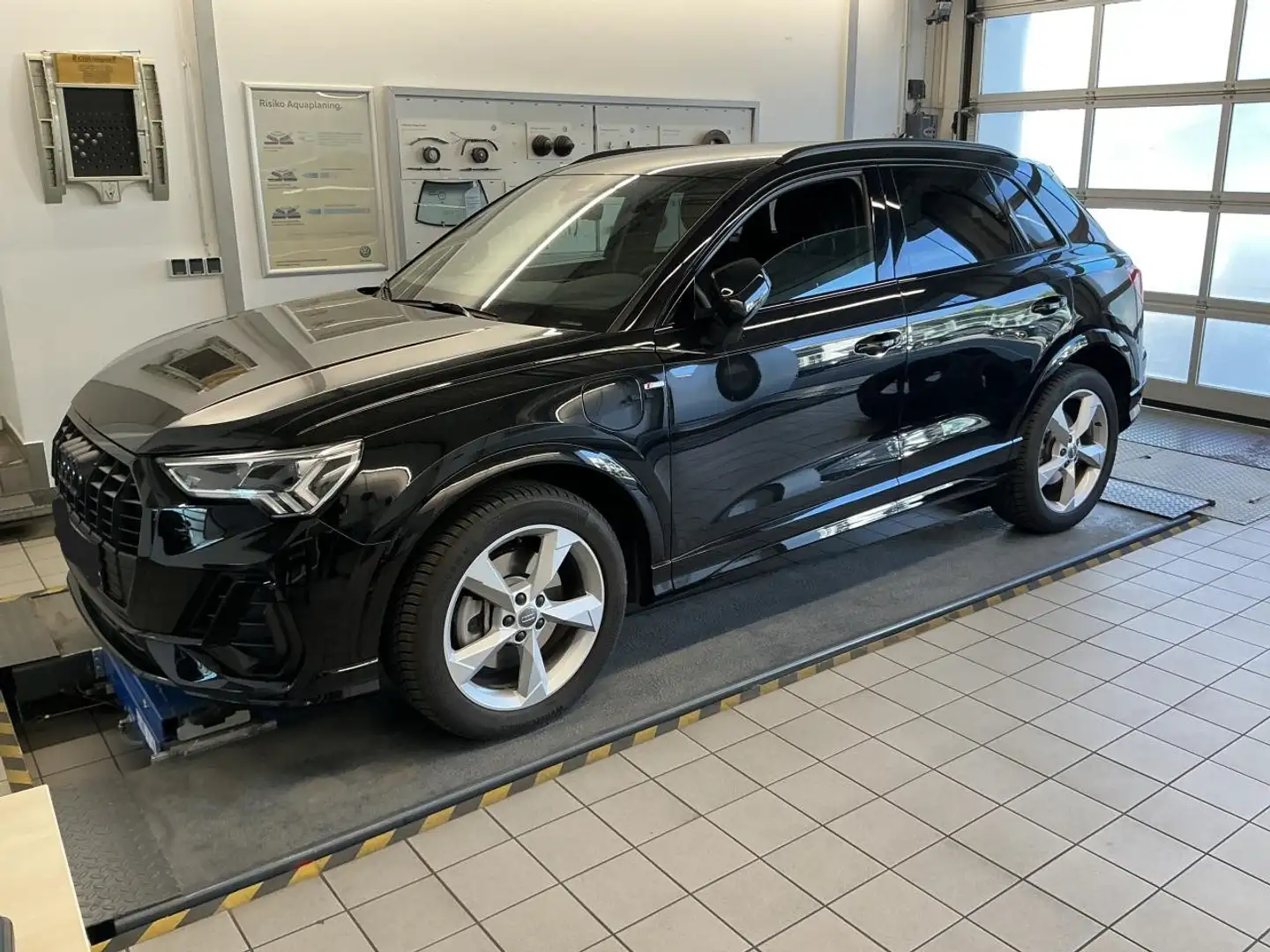 Audi Q3 45 TFSI e S tronic S-Line |ACC|FLA|LED|LM|AHK Schwarz - 2
