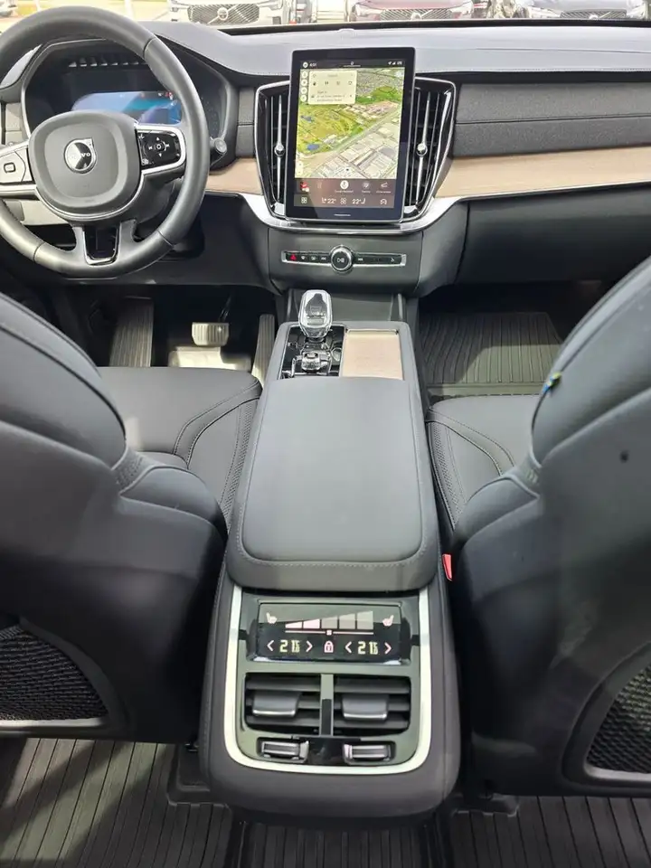 Volvo XC90 снимка Volvo XC90