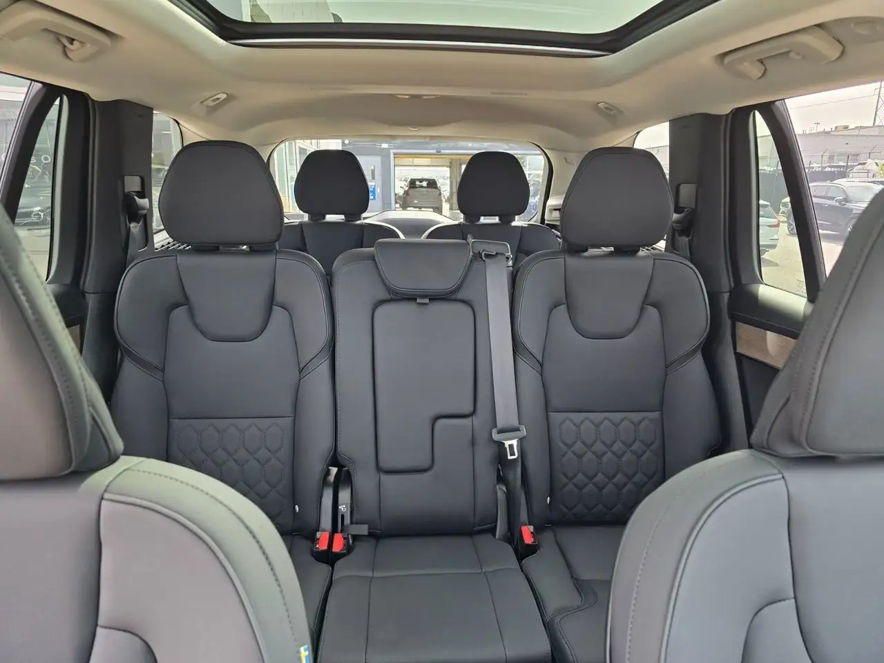 Volvo XC90 снимка Volvo XC90