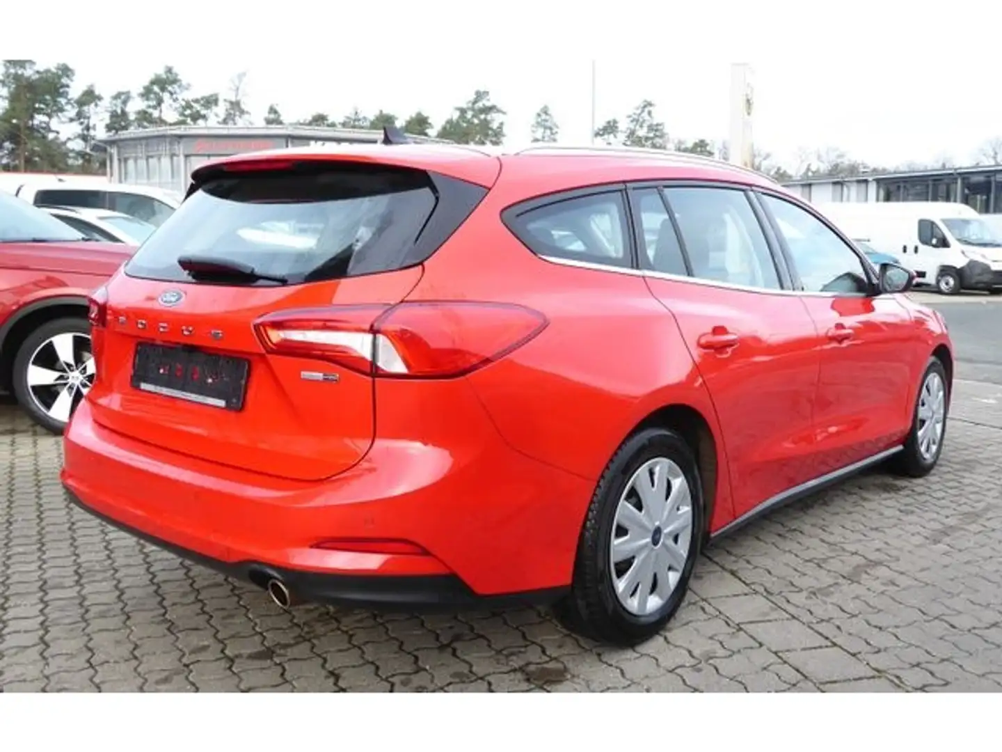 Ford Focus Turnier 1.0 EcoBoost Cool & Connect Rot - 2