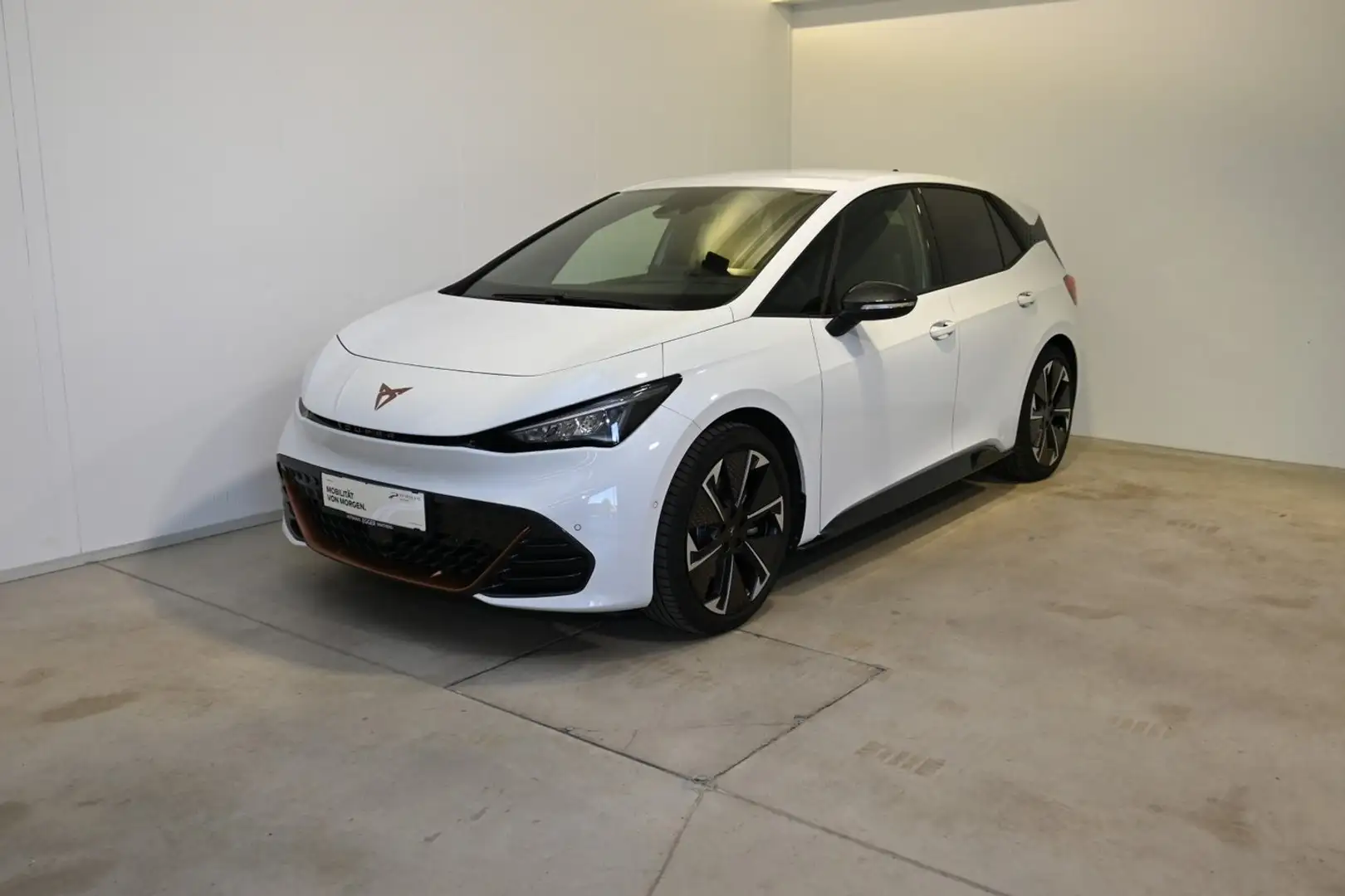 CUPRA Born 77/82 e-Boost 170kW/231PS Weiß - 1