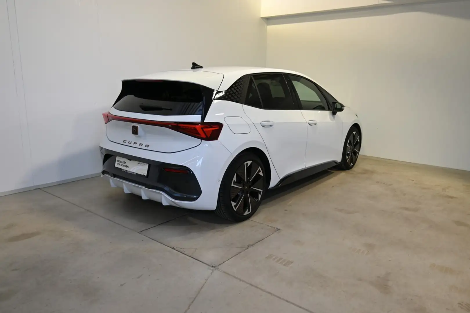 CUPRA Born 77/82 e-Boost 170kW/231PS Weiß - 2