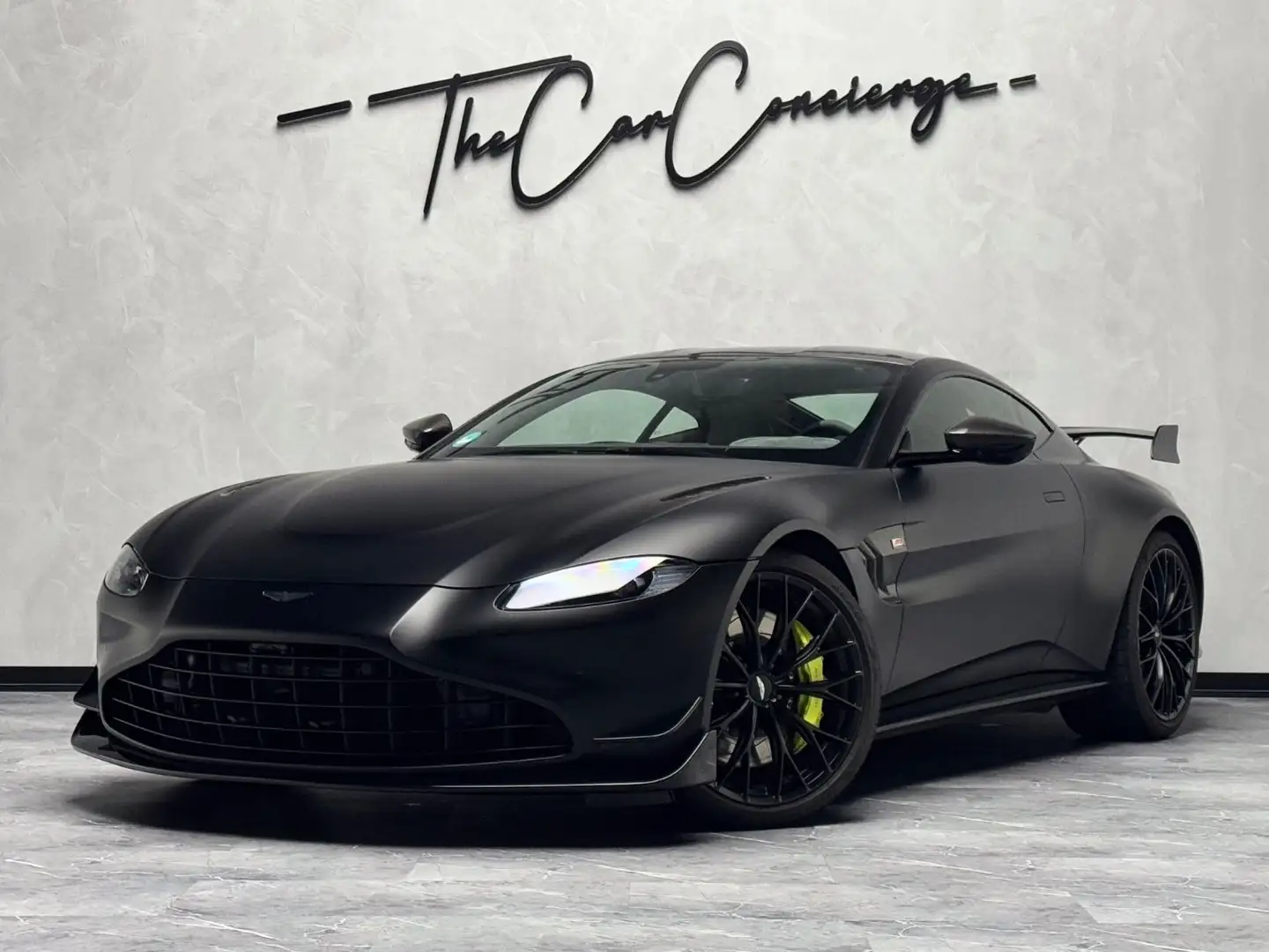 Aston Martin V8 F1 Edition 360 CARBON AERO JET BLACK Negro - 1