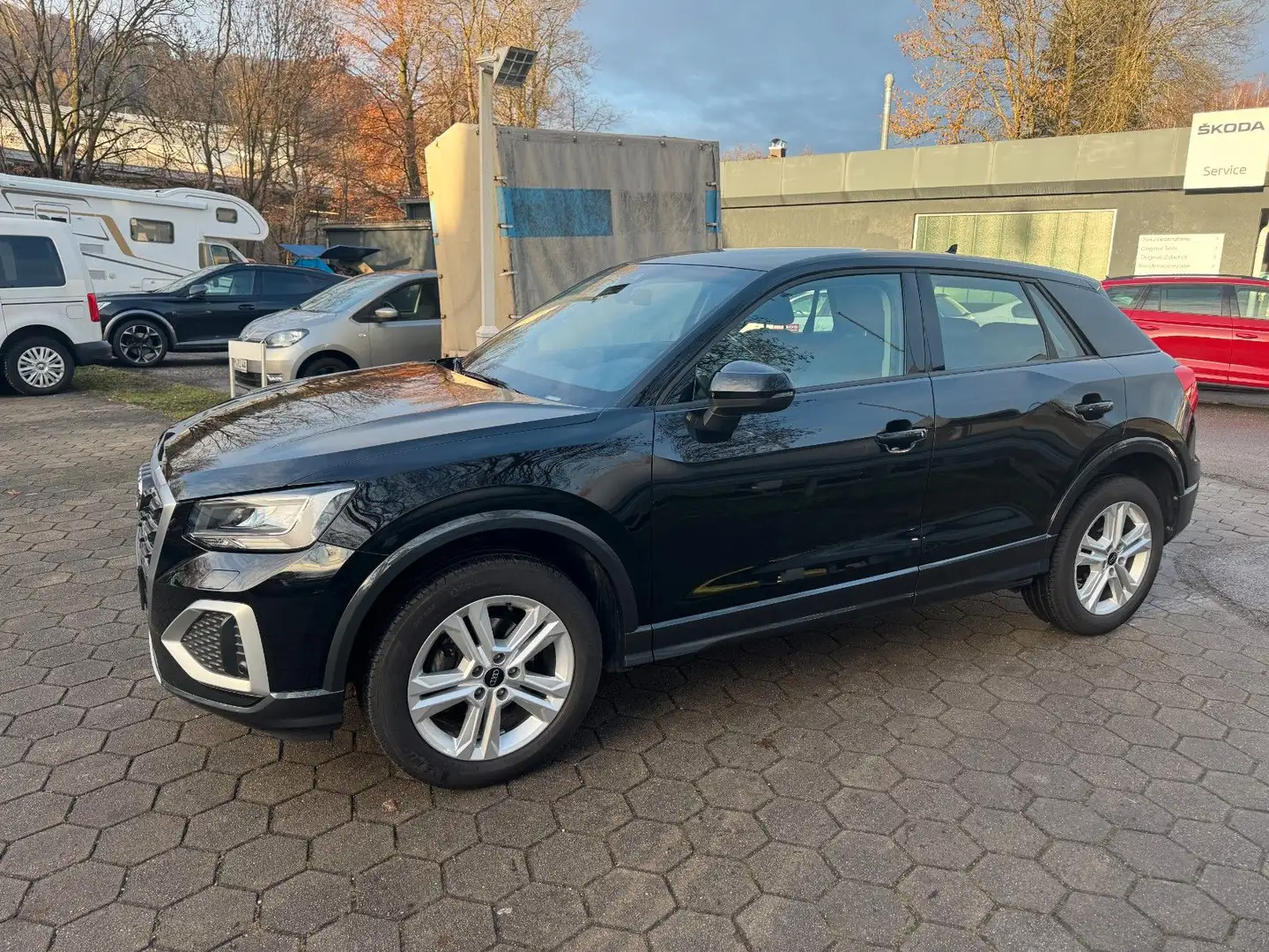 Audi Q2 35 TFSI S-Tronic /advanced/PDC/KAMERA/SHZ/ALU Noir - 1