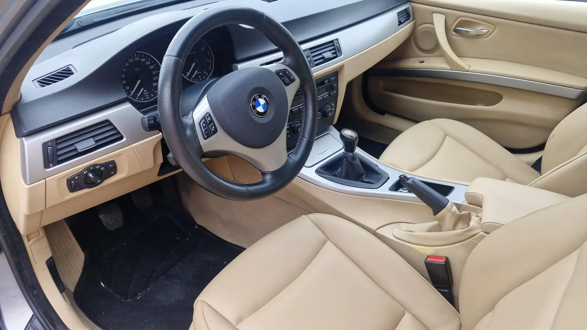 BMW 320 320d - 2