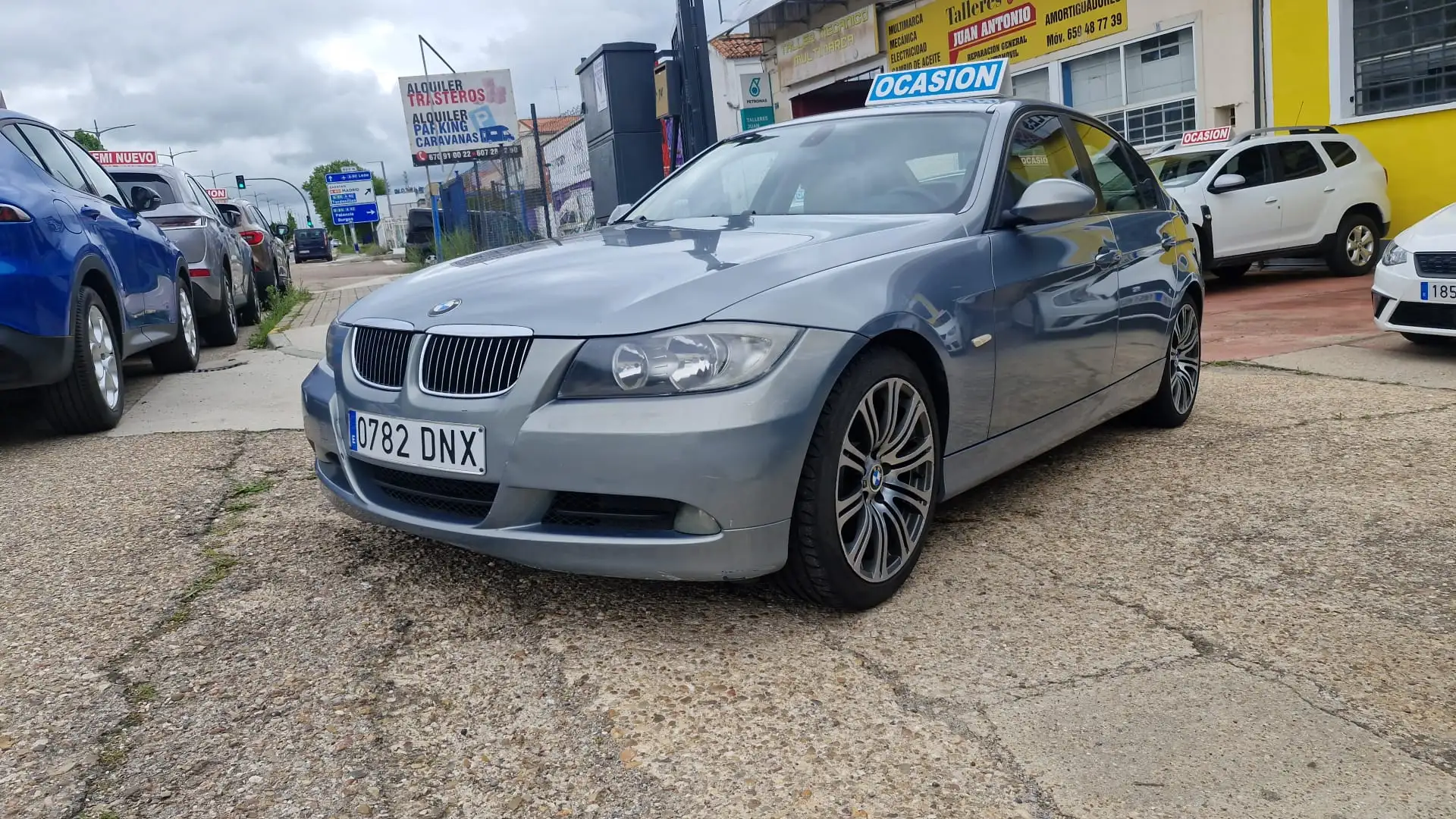 BMW 320 320d - 1