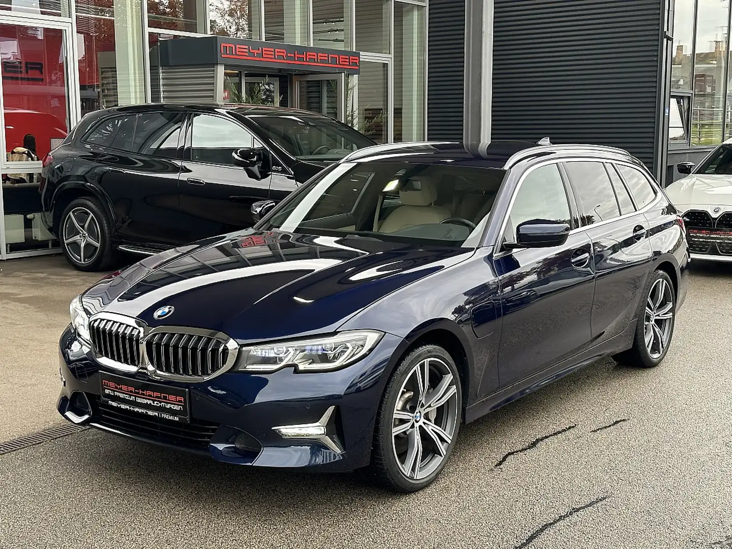 BMW 330 e PHEV xDrive Touring Aut. / Laser / LKHZ / Har... Blau - 1