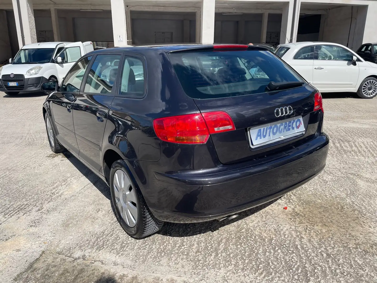 Audi A3 1.9 TDI F.AP. Attraction Grigio - 2