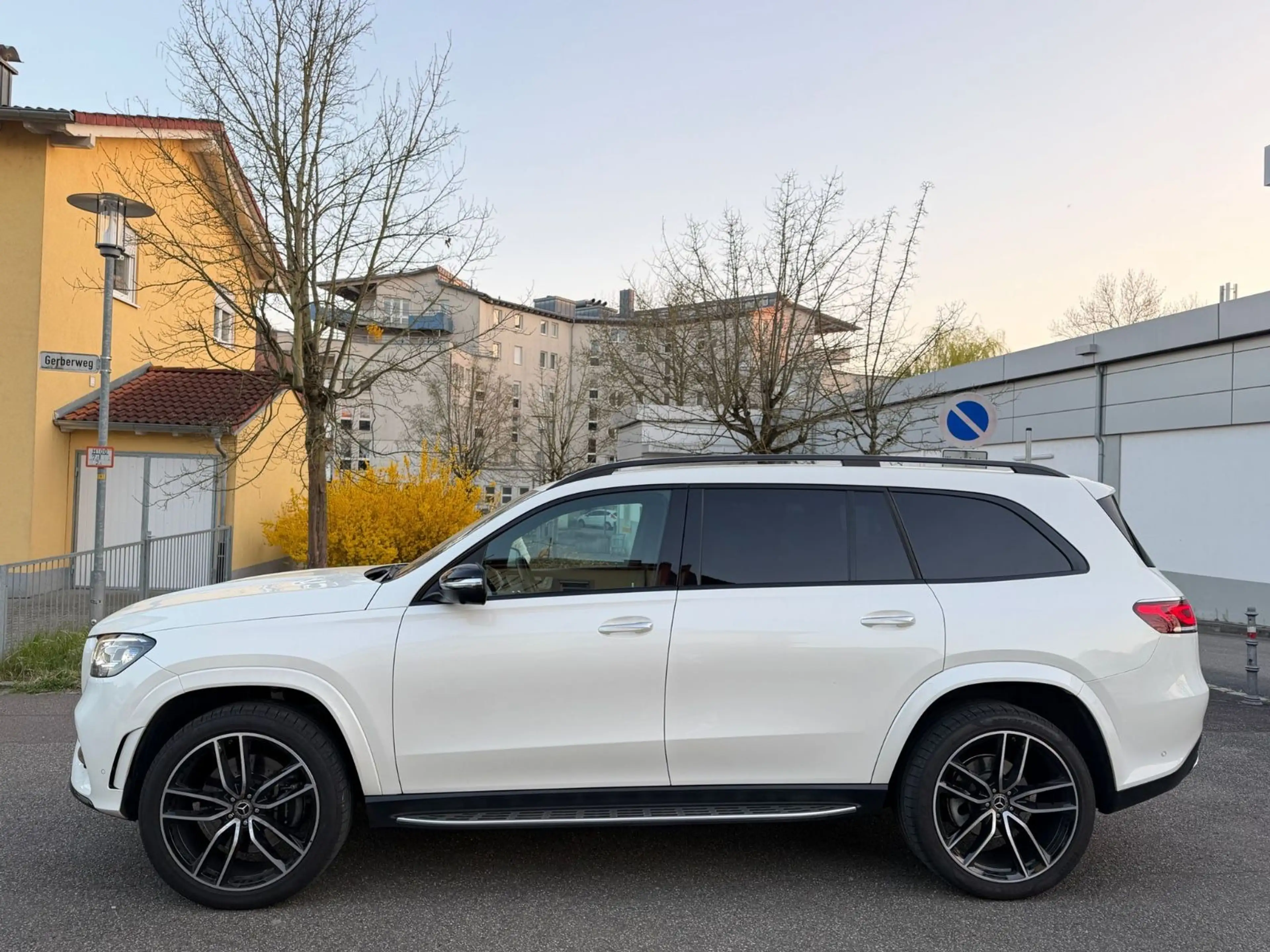 Mercedes-Benz GLS 400 d 4Matic AMG LINE/BURMESTER/HEAD-UP/ — photo 3