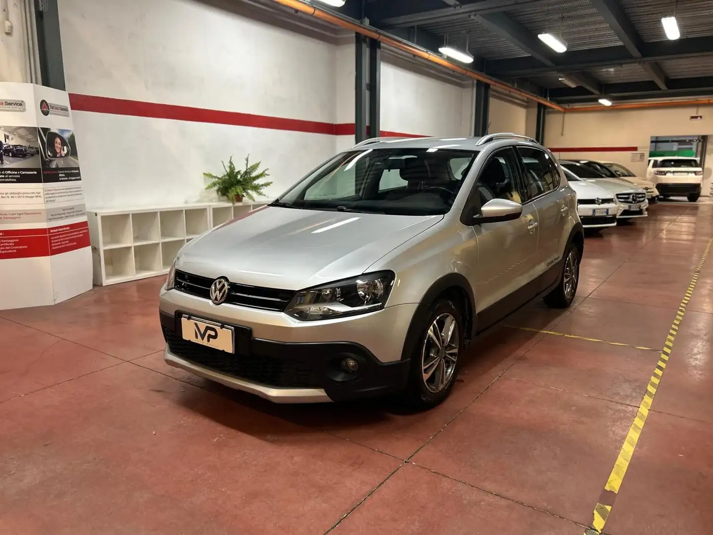 Volkswagen Polo Polo Cross 1.4 TDI DSG BlueMotion Technology Gris - 1