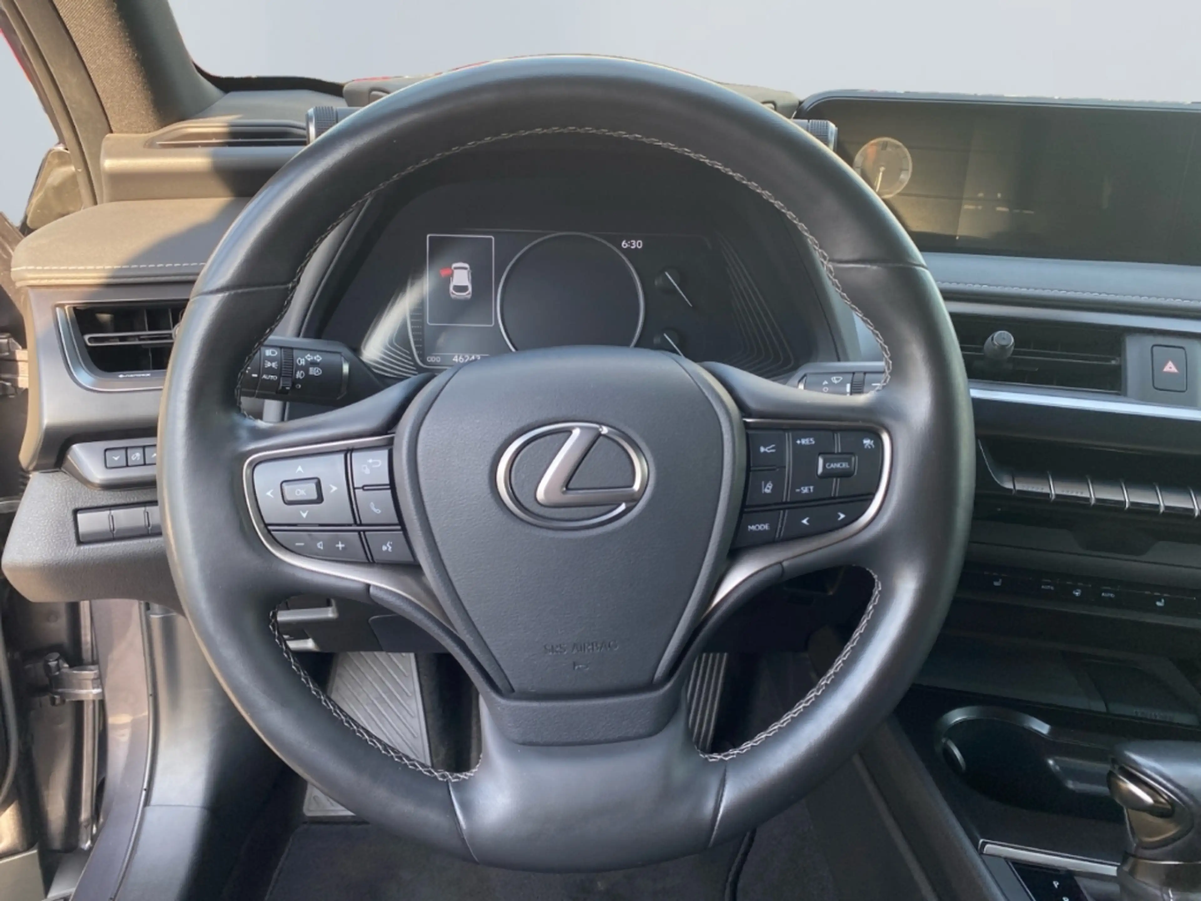 Lexus UX 250h Style Edition *Bi-LED*ACC*CAM*SHZ*CarPlay* — photo 12