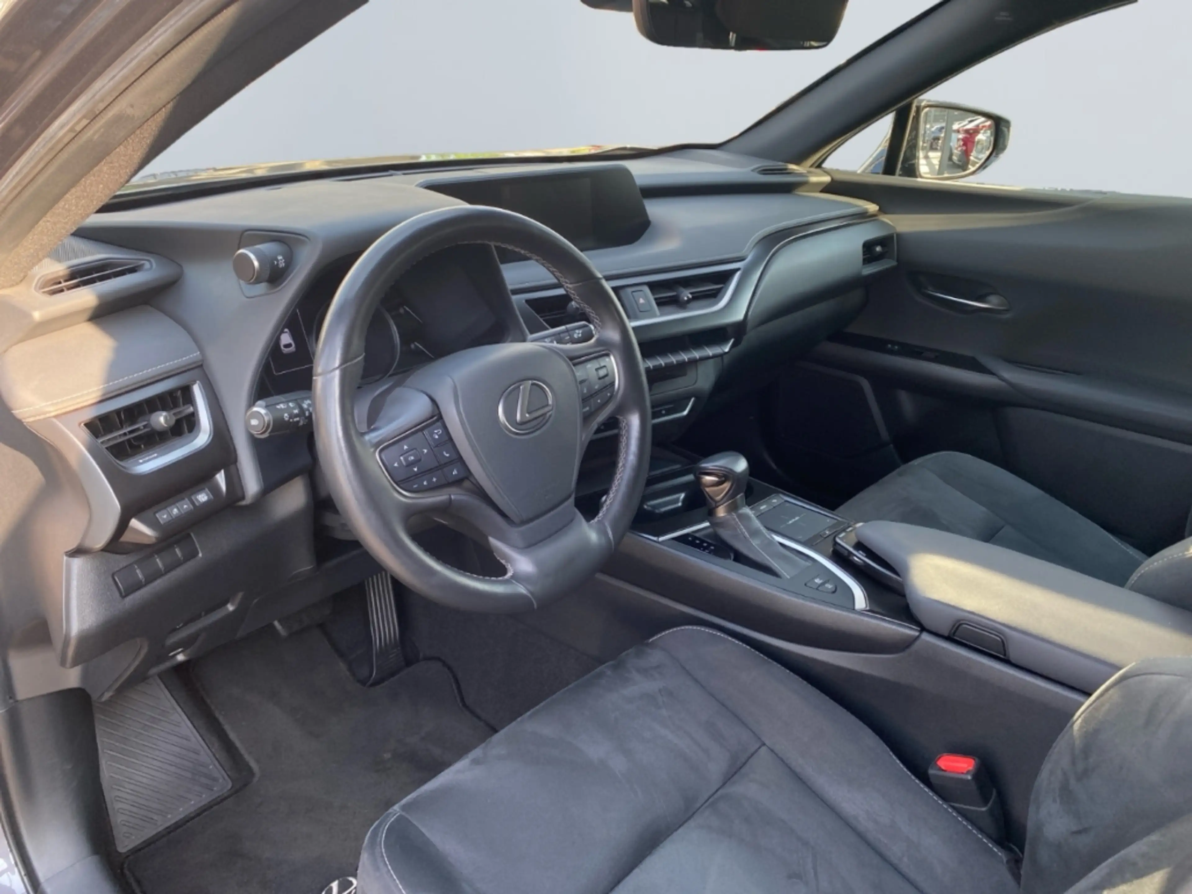 Lexus UX 250h Style Edition *Bi-LED*ACC*CAM*SHZ*CarPlay* — photo 9