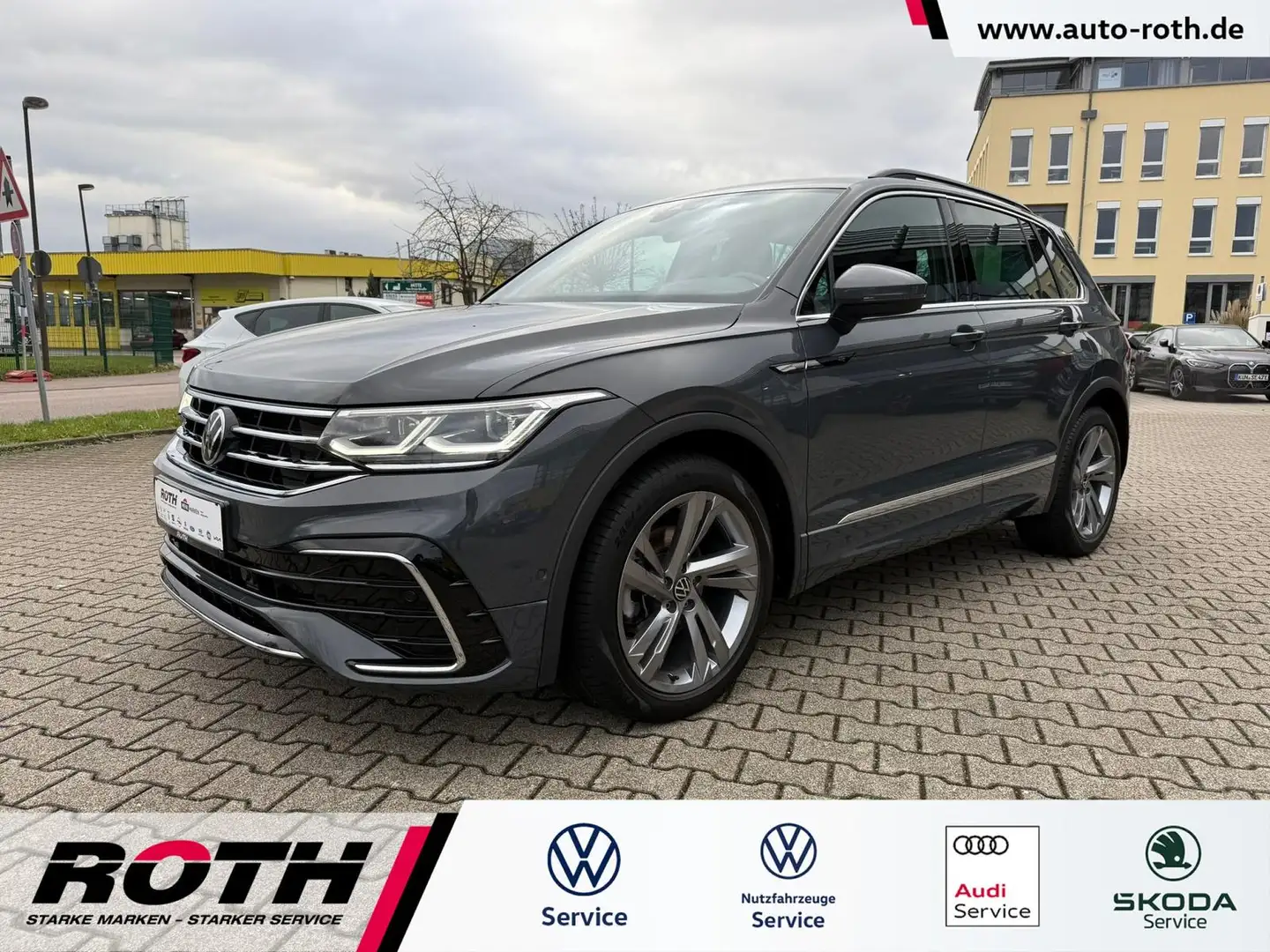 Volkswagen Tiguan 2.0 TDI R-Line Fahrschule Matrix*Pano*AHK Grau - 1