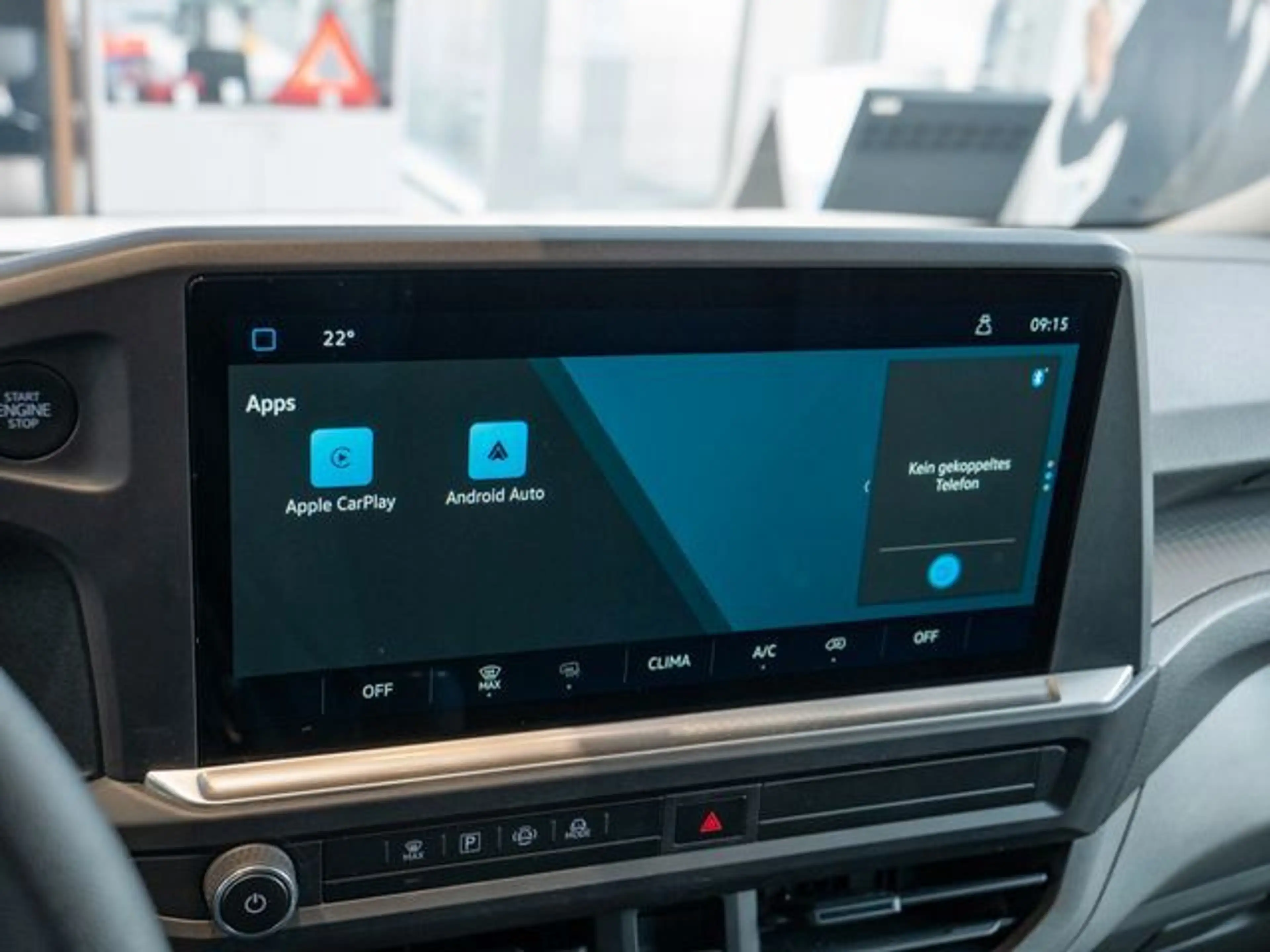 Volkswagen T7 Kombi 2.0 TDI Lang 9-Si AHK ZHZ 3-Zone Expak — photo 13